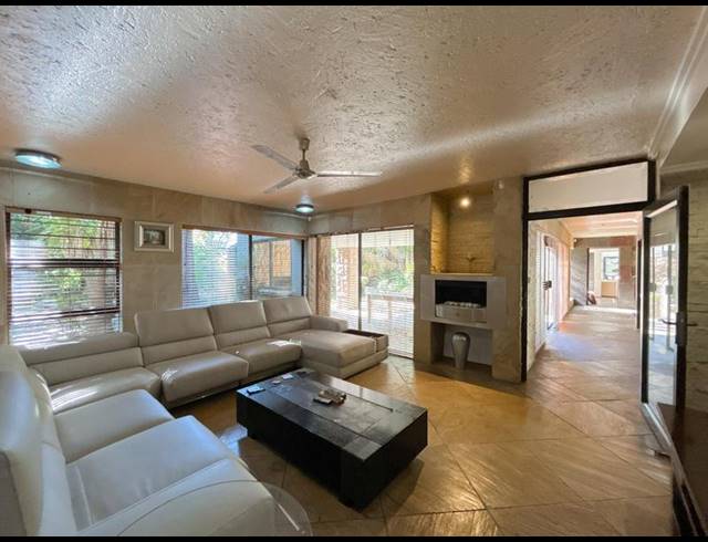 4 BEDROOM PROPERTY TO RENT IN HURLINGHAM MANOR